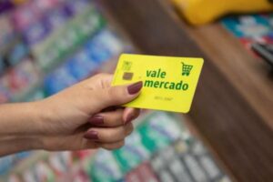 Como Solicitar Vale Mercado do Governo e Quem Tem Direito e Como Receber em 2026